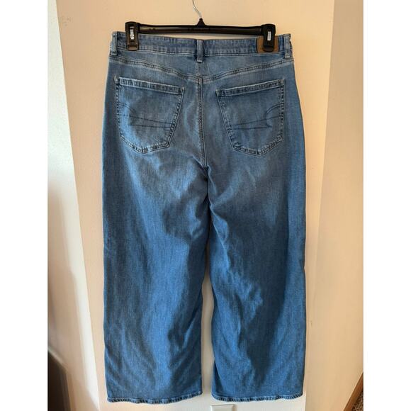 American Eagle Stretch Jeans Size 12 Regular – Medium Wash Denim Straight Leg - Picture 2 of 3
